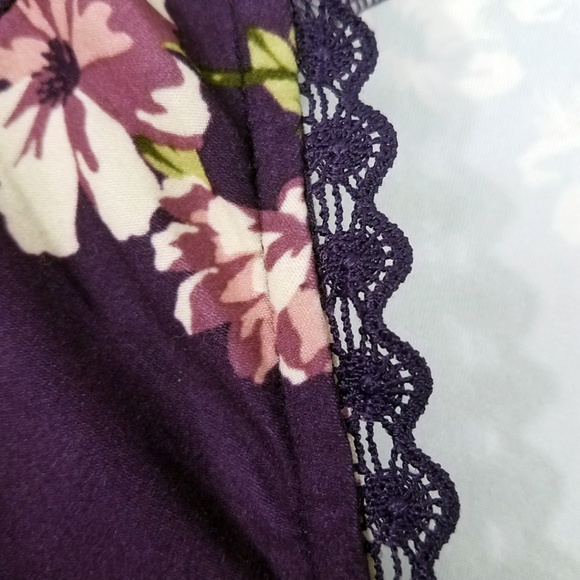 Purple Bell Sleeve Crochet Trimmed Blouse - Picture 4 of 8